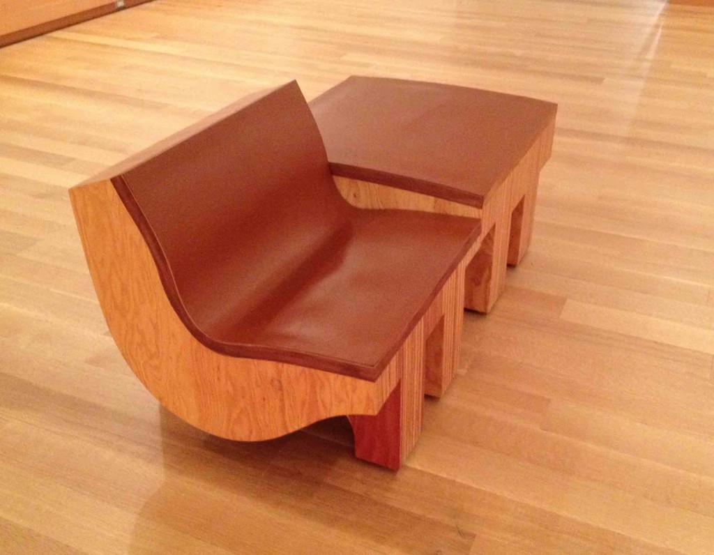 Gehry-Bench-AGO