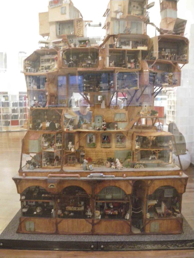 Shaapman, Mouse Mansion